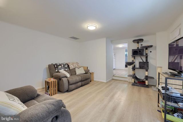 420 E MARKET ST, Marietta, PA 17547
