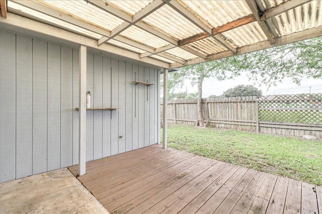 7209 Windy Ridge Dr, Corpus Christi, TX 78413