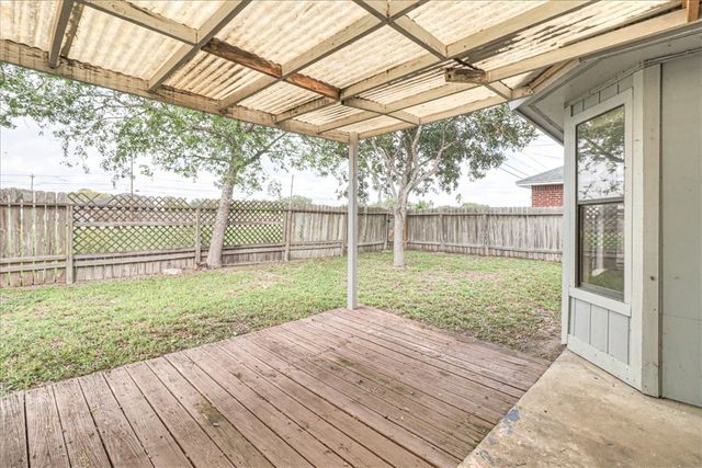 7209 Windy Ridge Dr, Corpus Christi, TX 78413