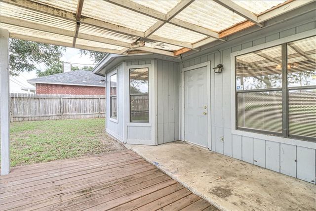 7209 Windy Ridge Dr, Corpus Christi, TX 78413