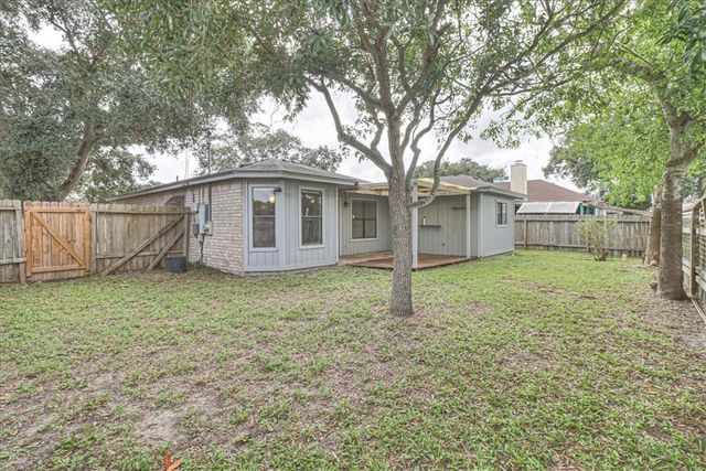 7209 Windy Ridge Dr, Corpus Christi, TX 78413