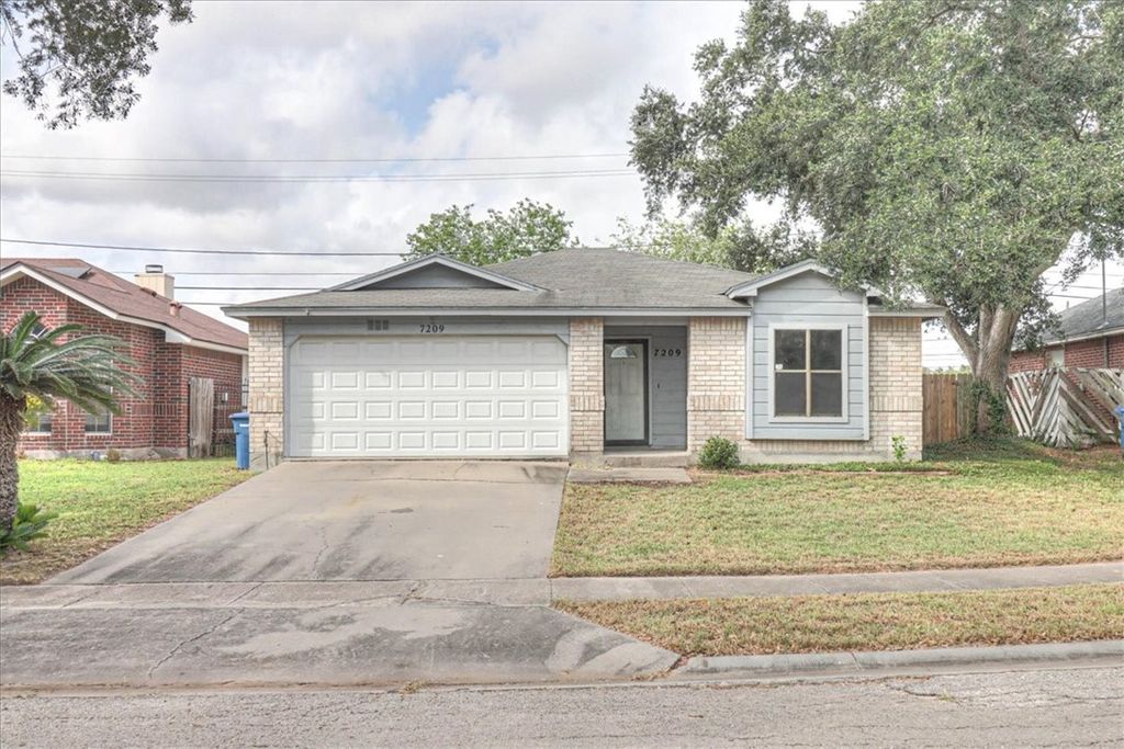 7209 Windy Ridge Dr, Corpus Christi, TX 78413