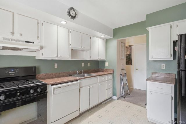 3 Pierces Road, Newburgh, NY 12550