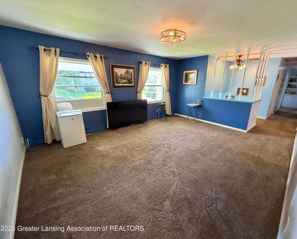 5004 Plum Hollow Drive, Lansing, MI 48917