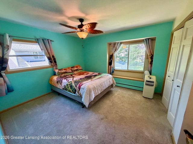 5004 Plum Hollow Drive, Lansing, MI 48917