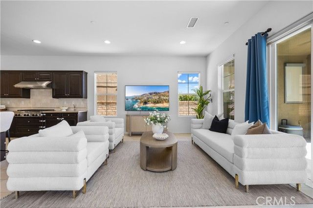 638 E Tangerine Street, Azusa, CA 91702