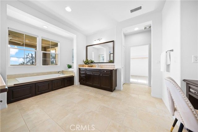 638 E Tangerine Street, Azusa, CA 91702