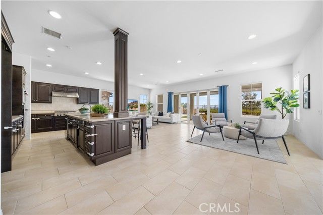 638 E Tangerine Street, Azusa, CA 91702