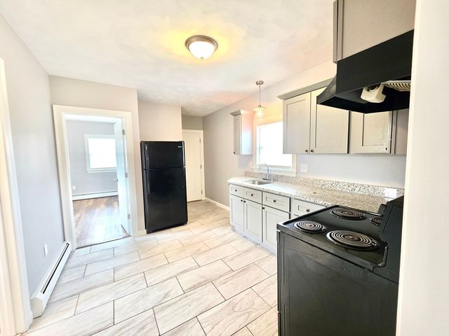 41 Benefit St 2, Pawtucket, RI 02861