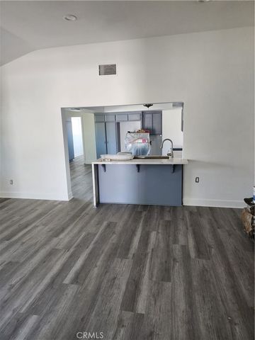 6420 Stover, Riverside, CA 92505