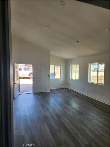 6420 Stover, Riverside, CA 92505