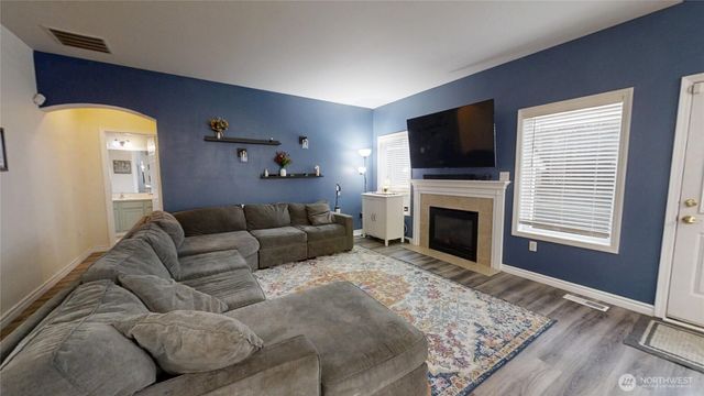 736 G Street SW, Tumwater, WA 98512