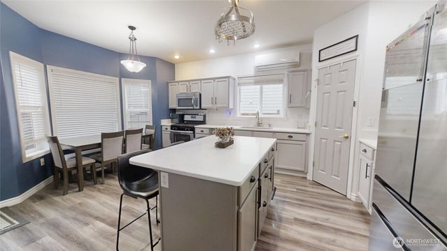 736 G Street SW, Tumwater, WA 98512