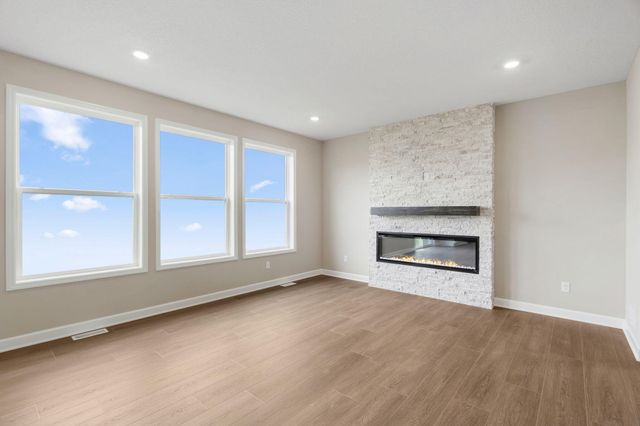 18342 Huntley Trail, Lakeville, MN 55044