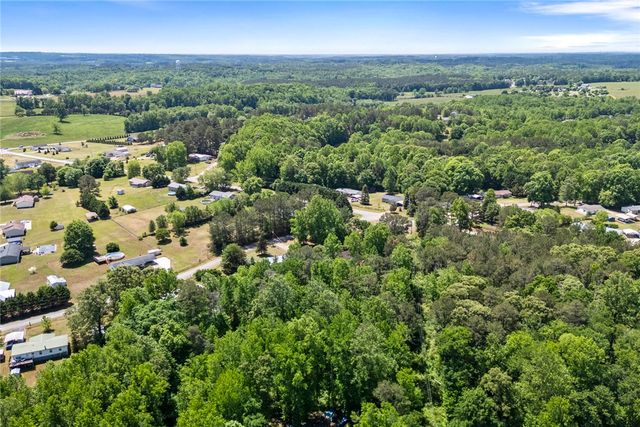 209 Short Cut Road, Westminster, SC 29693