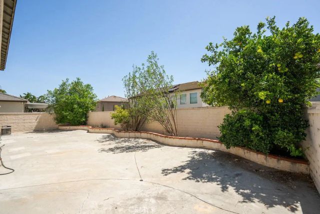 5840 Redhaven St, Eastvale, CA 92880