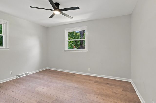 215 Tyne Bay Dr, Hendersonville, TN 37075