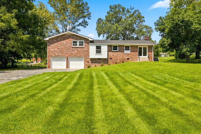 215 Tyne Bay Dr, Hendersonville, TN 37075