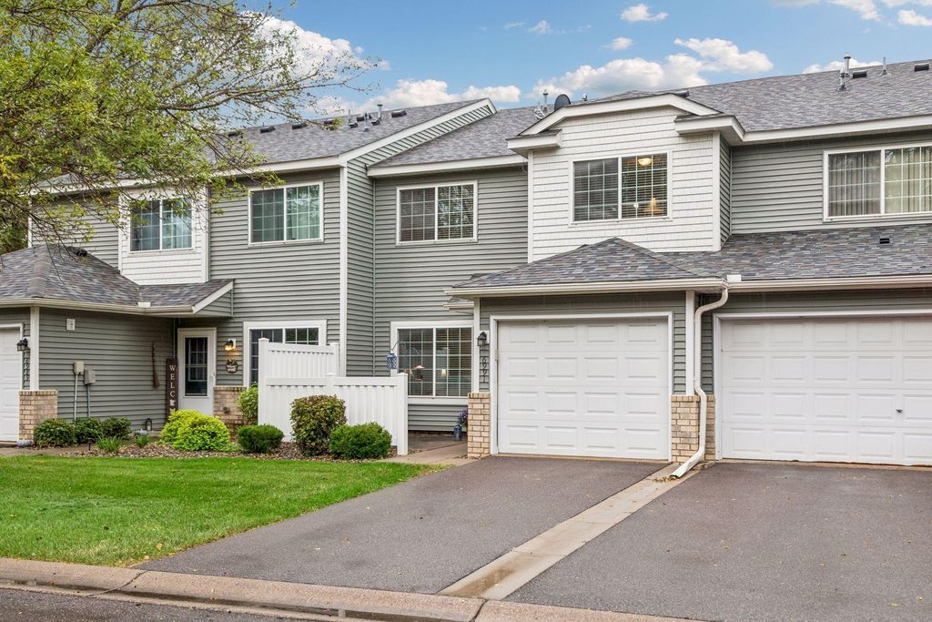 6991 21st Street N, Oakdale, MN 55128 — photo 2