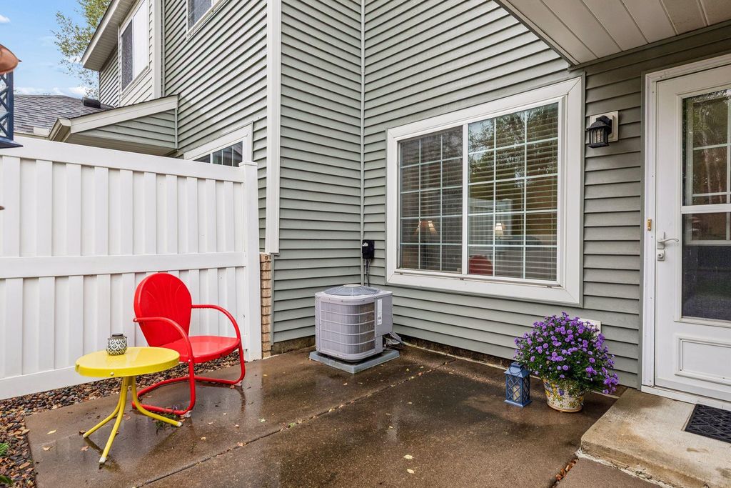 6991 21st Street N, Oakdale, MN 55128 — photo 5
