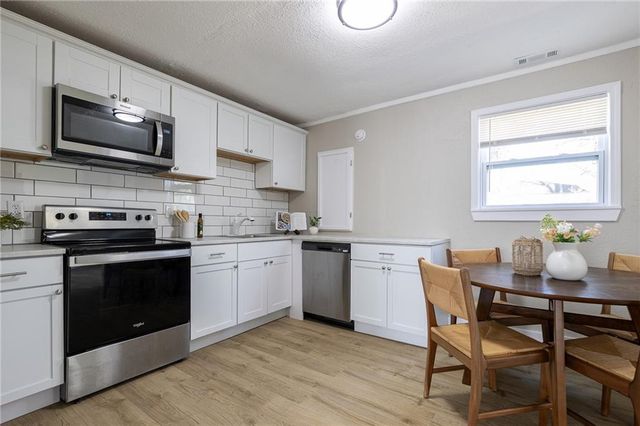 5819 Ridgeway Avenue, Kansas City, MO 64133