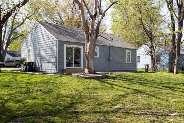 5819 Ridgeway Avenue, Kansas City, MO 64133