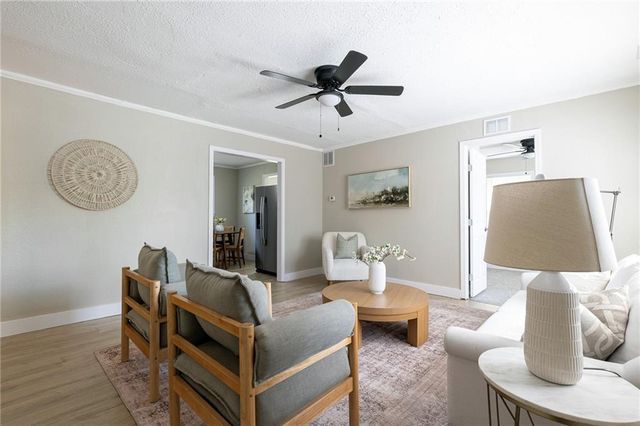 5819 Ridgeway Avenue, Kansas City, MO 64133