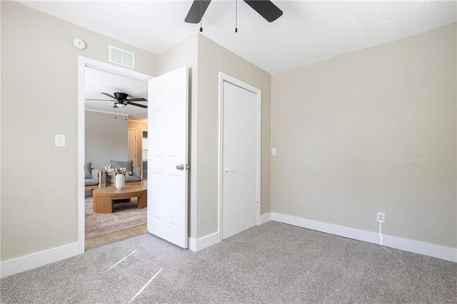 5819 Ridgeway Avenue, Kansas City, MO 64133