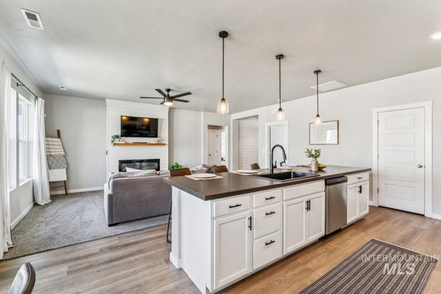 17413 N Santimon Way, Nampa, ID 83687