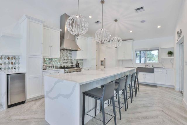 713 Forsyth Street, Boca Raton, FL 33487