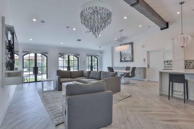 713 Forsyth Street, Boca Raton, FL 33487