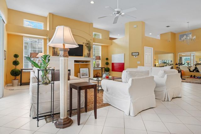 4374 MIRABELLA CIRCLE, Bradenton, FL 34210