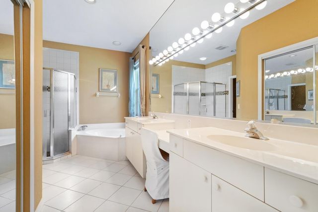 4374 MIRABELLA CIRCLE, Bradenton, FL 34210