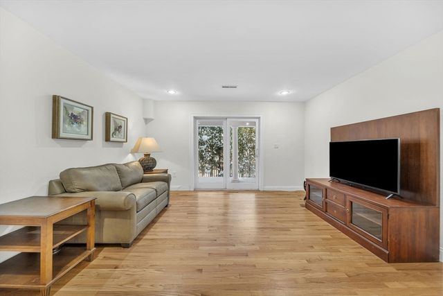 1 Clock Tower Drive, Wellesley, MA 02481
