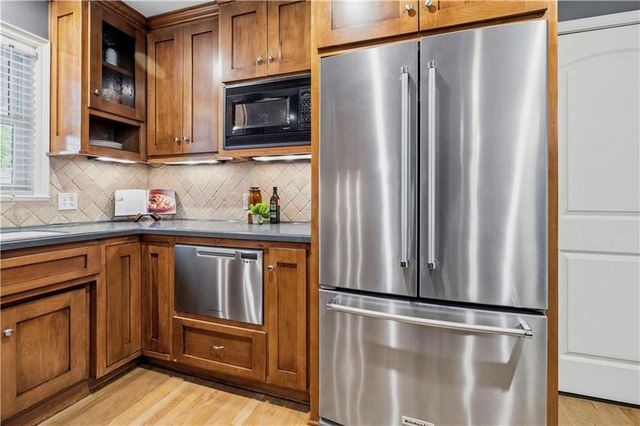 7117 Cedar Street, Prairie Village, KS 66208