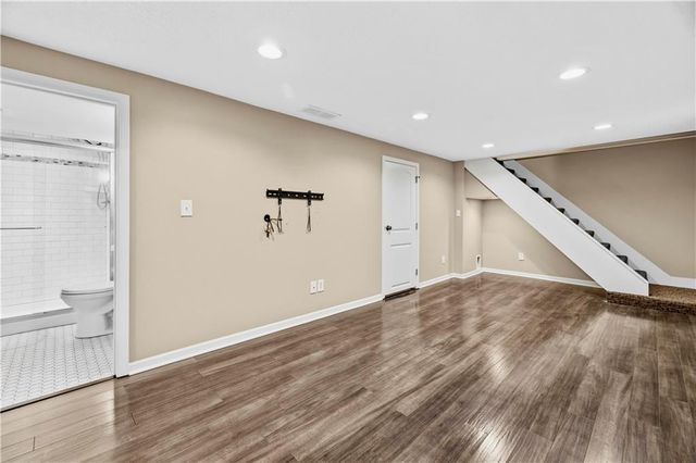 7117 Cedar Street, Prairie Village, KS 66208