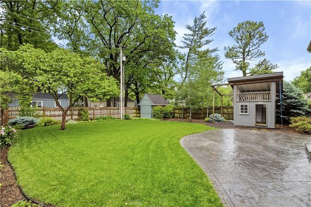 7117 Cedar Street, Prairie Village, KS 66208