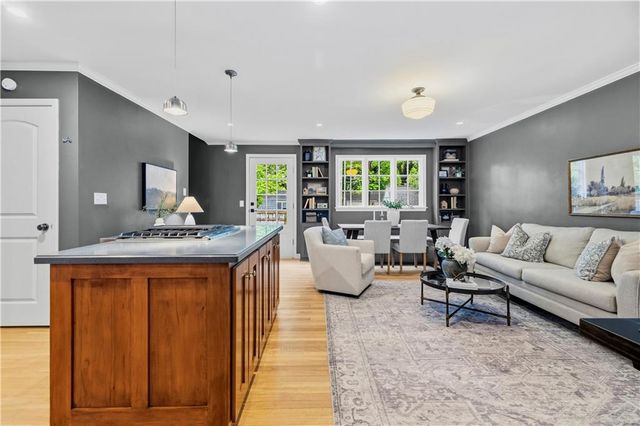 7117 Cedar Street, Prairie Village, KS 66208