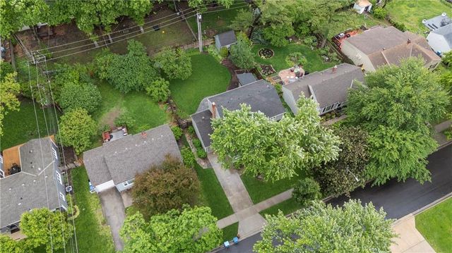 7117 Cedar Street, Prairie Village, KS 66208