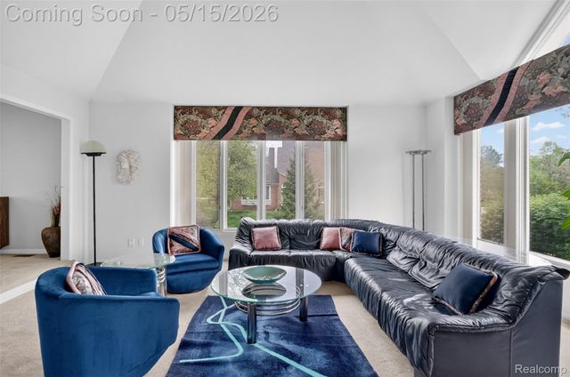 28959 Augusta, Farmington Hills, MI 48331