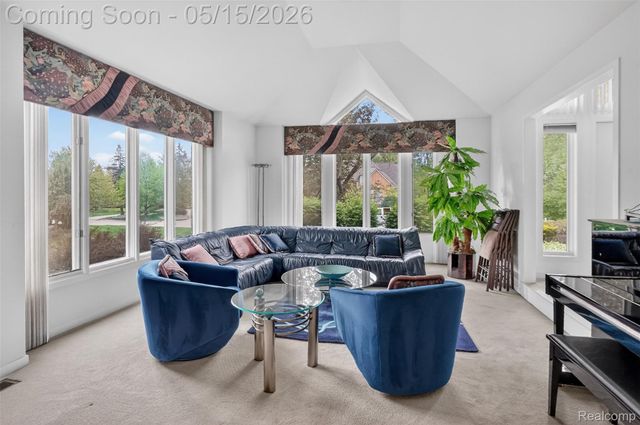 28959 Augusta, Farmington Hills, MI 48331