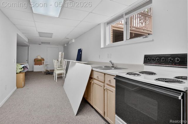 28959 Augusta, Farmington Hills, MI 48331
