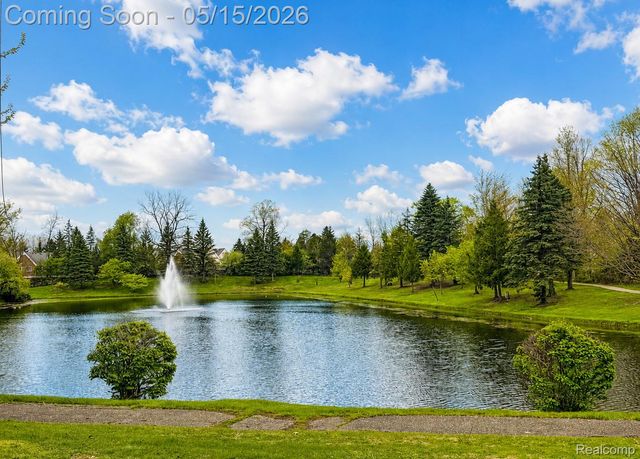 28959 Augusta, Farmington Hills, MI 48331