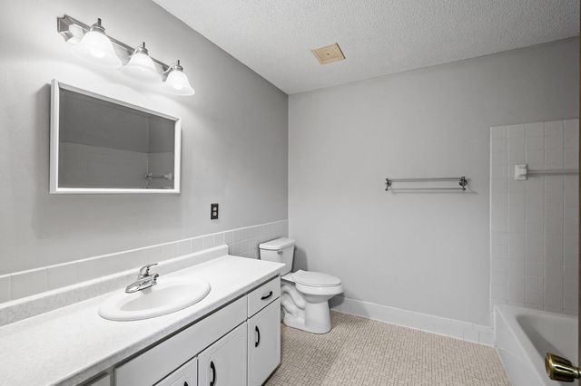 450 Ford Road 319, Saint Louis Park, MN 55426