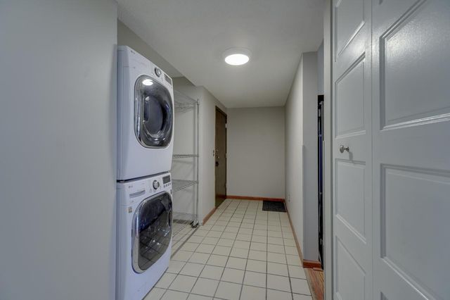 450 Ford Road 319, Saint Louis Park, MN 55426