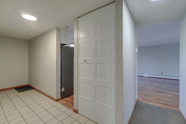 450 Ford Road 319, Saint Louis Park, MN 55426