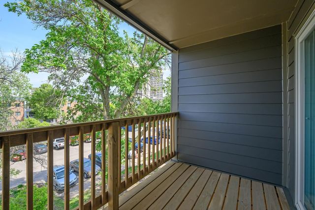 450 Ford Road 319, Saint Louis Park, MN 55426