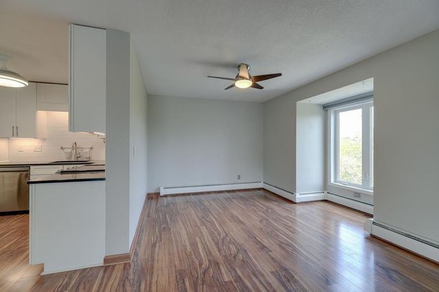 450 Ford Road 319, Saint Louis Park, MN 55426