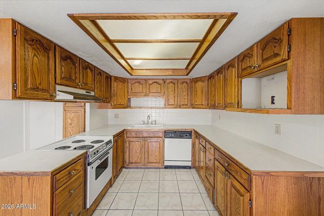 3039 E WINDROSE Drive, Phoenix, AZ 85032