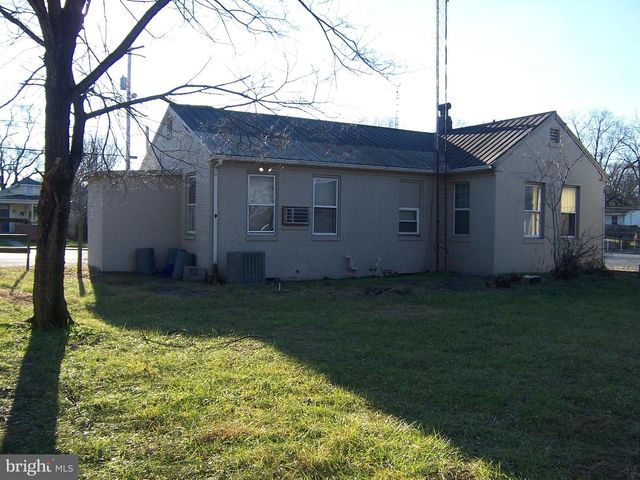 630 W RACE ST, Martinsburg, WV 25401